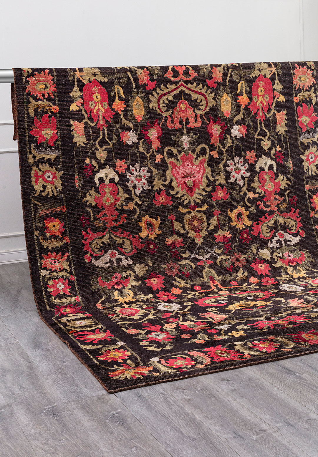 MAJESTY LIGHT CORAL - GREEN - MAGENTA - BLACK - MUSTARD - ICE BLUE RUG - 4