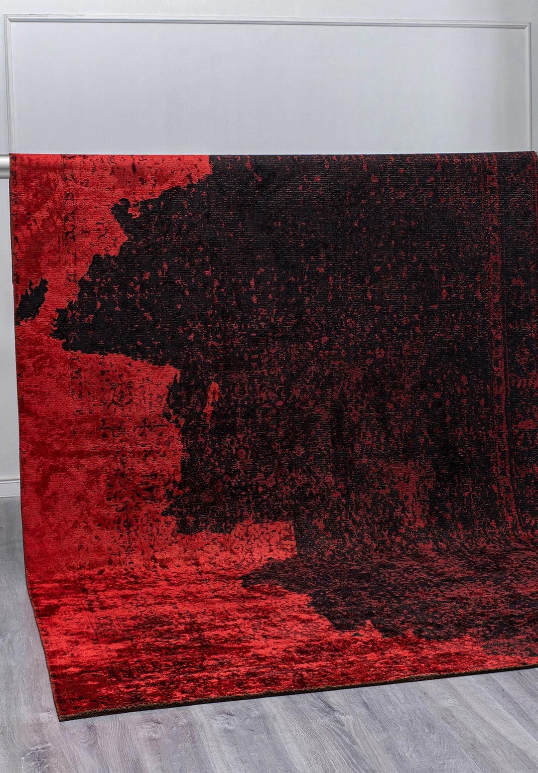 HERITAGE BLACK - RED RUG - 4