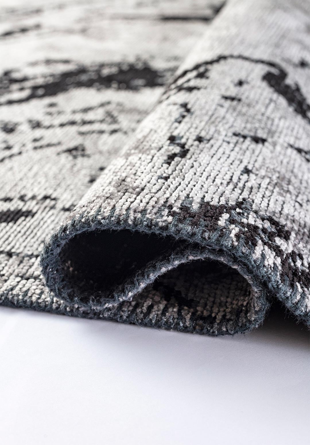 VENICE BLACK - LIGHT GREY RUG - 2
