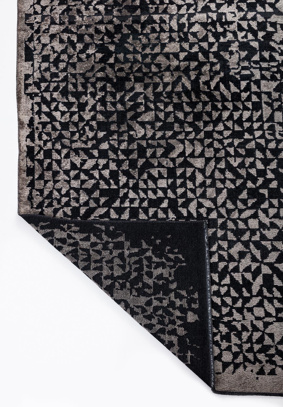 BOLOGNA MATTE BLACK - BEIGE RUG - 3