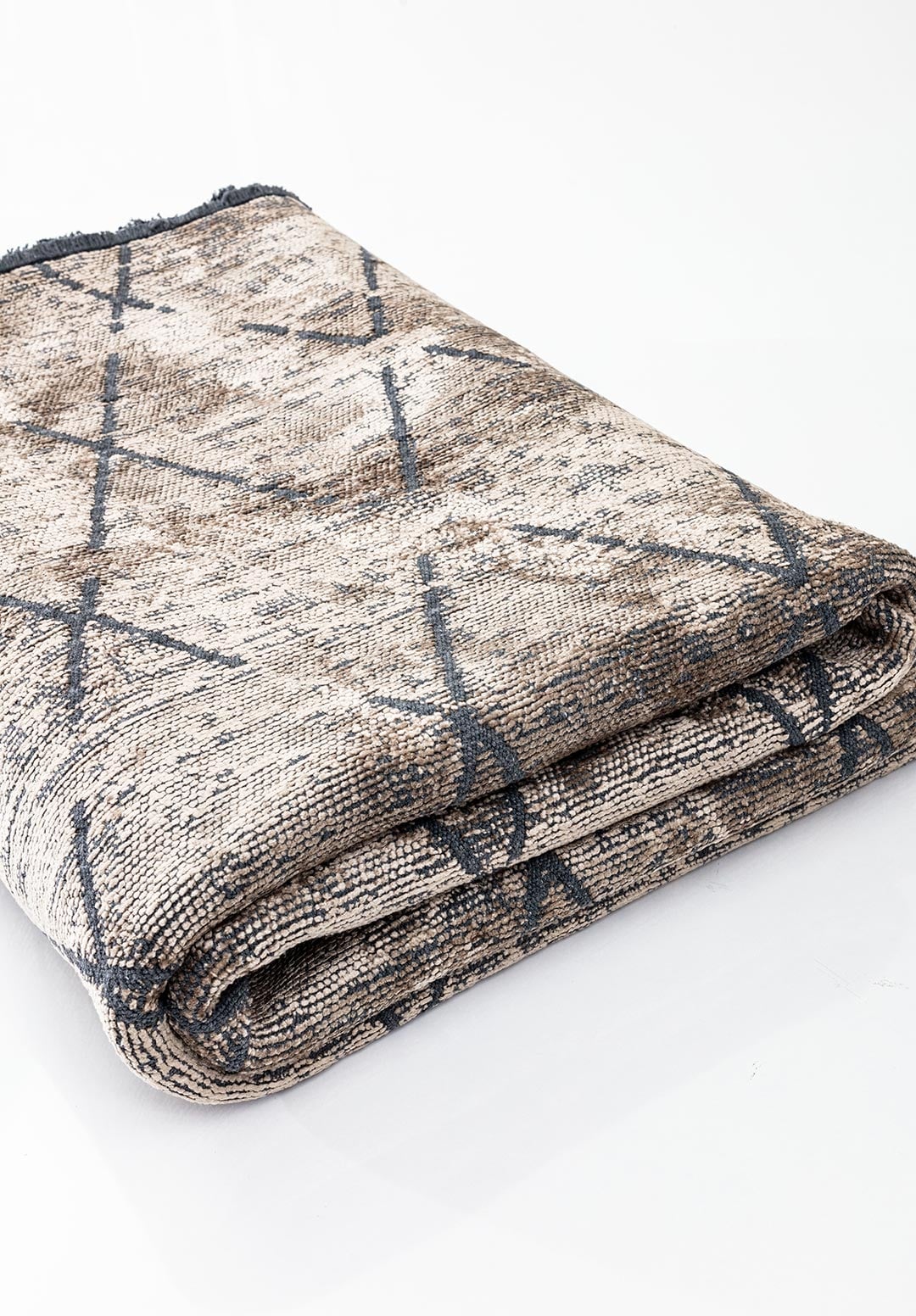 DIAMOND BEIGE RUG - 4