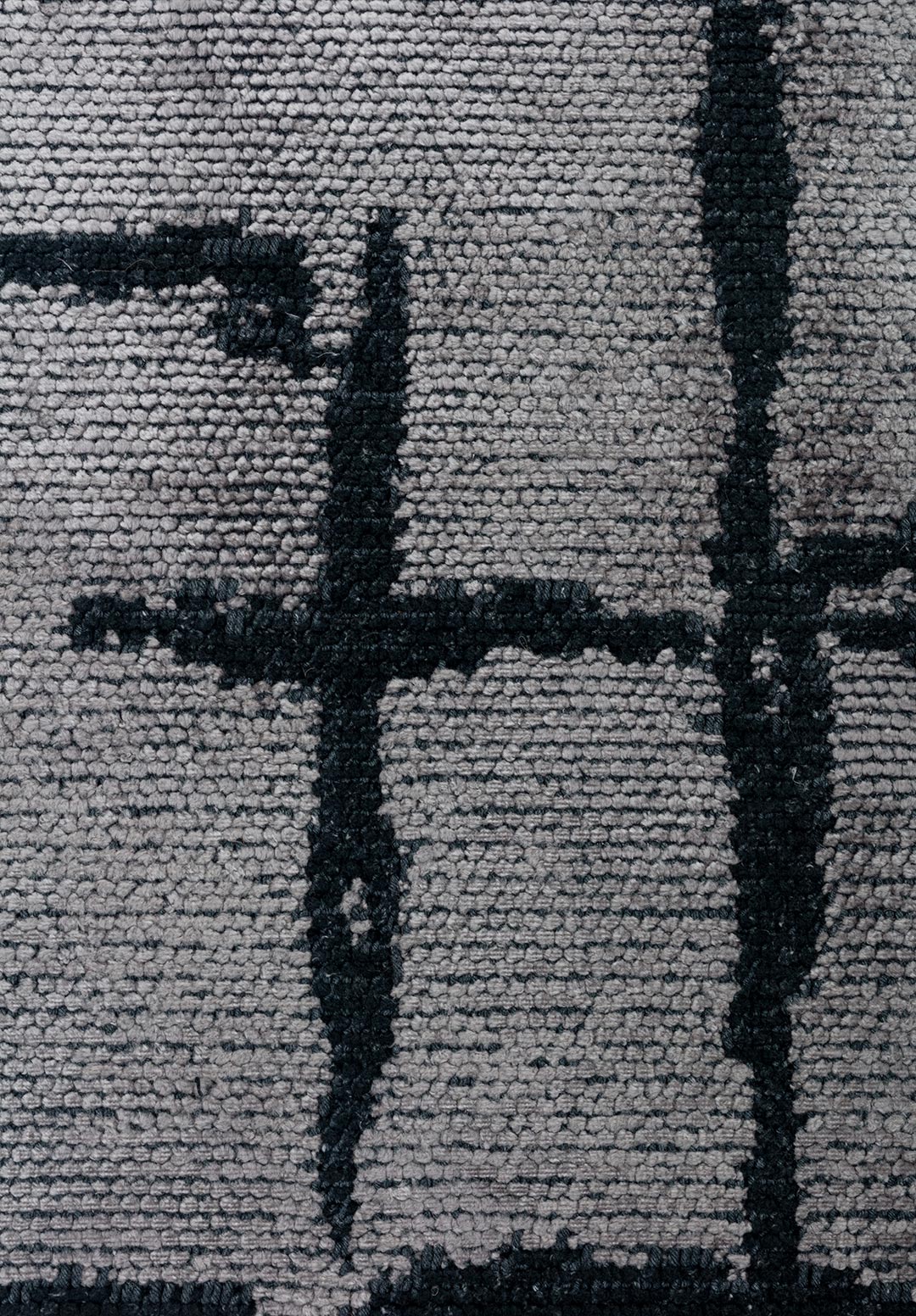 MARK BLACK - LIGHT GREY RUG - 5