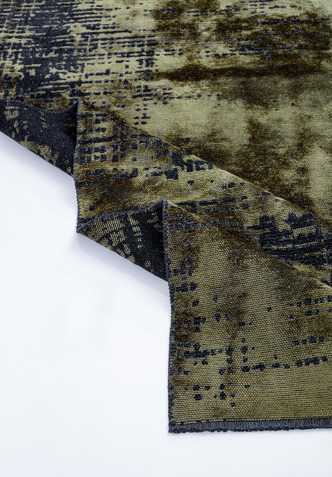 SPACE GREEN - MATTE BLACK RUG - 4