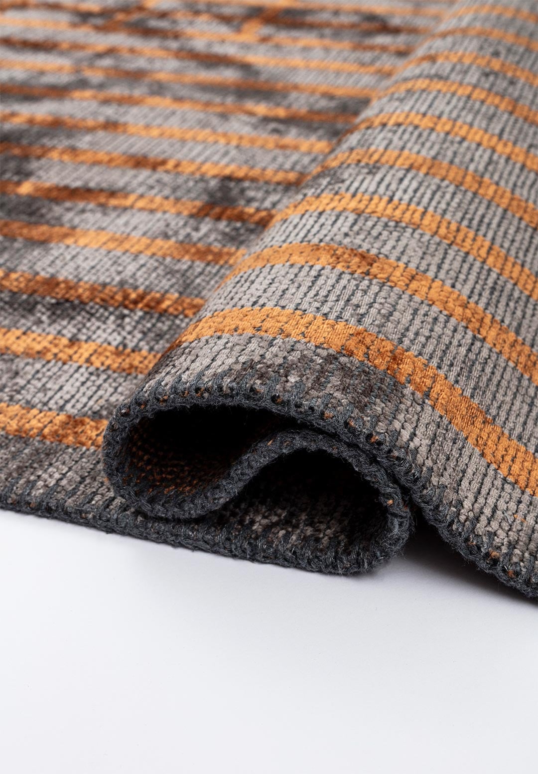 PLAID DARK GREY - TERRA RUG - 2