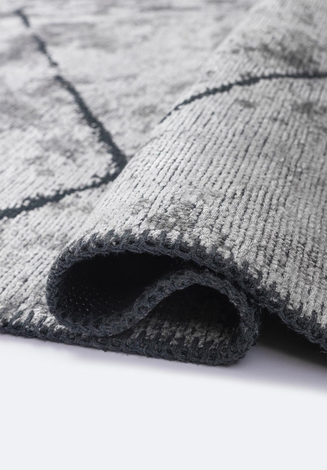SPIDER MATTE BLACK - LIGHT GREY RUG - 2
