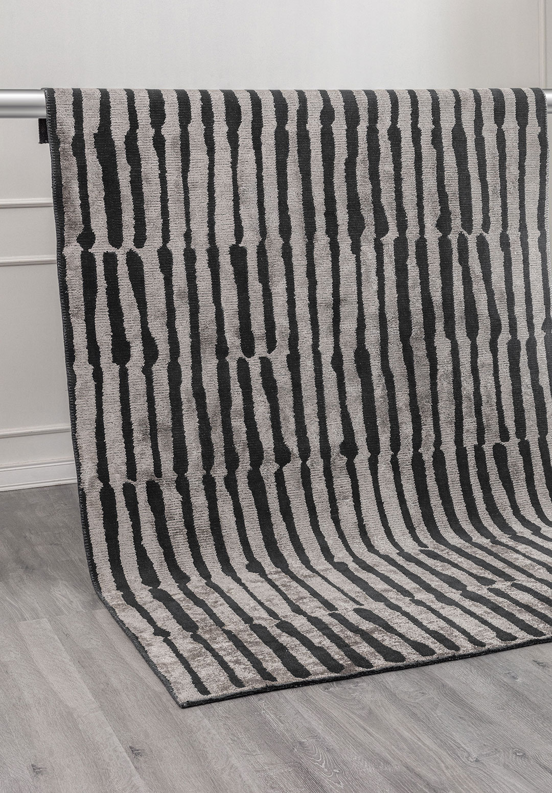 HILL BLACK - LIGHT CREAM RUG - 4
