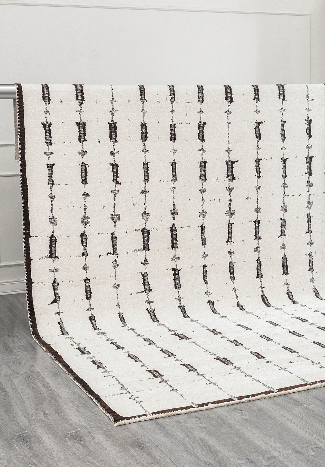 MAYA DARK BROWN - BLACK - ECRU RUG - 4